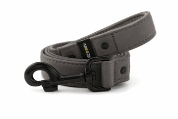 Vodítko s černou standardní karabinou